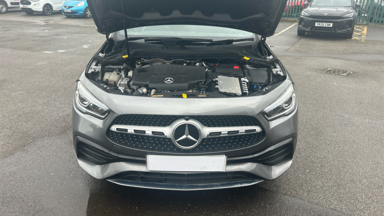 Mercedes-Benz GLA 200d AMG Line Executive 5dr Auto Diesel Hatchback